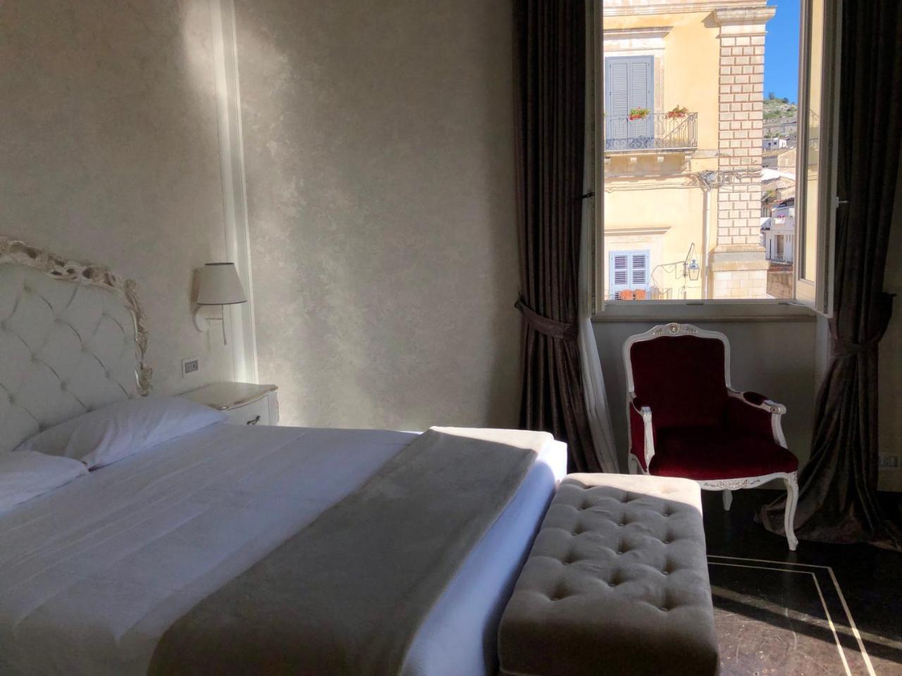 Palazzo Favacchio - Patane Hotell Scicli Eksteriør bilde